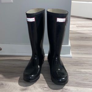 Hunter boots- lightly used size 7